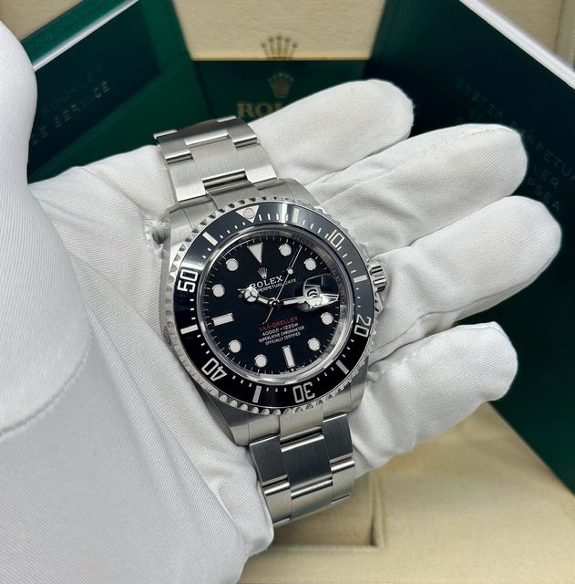Rolex Sea-Dweller 126600 Image 6